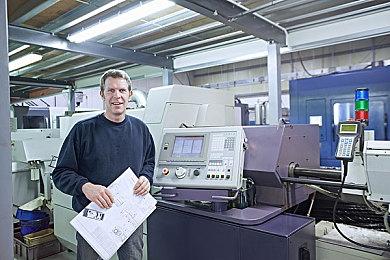 《最终幻想7：重生》公布大量新图 展示新角色与场景